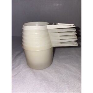 Tupperware Nesting Measuring Cups Vintage Opaque White Set Of Six Great Cond